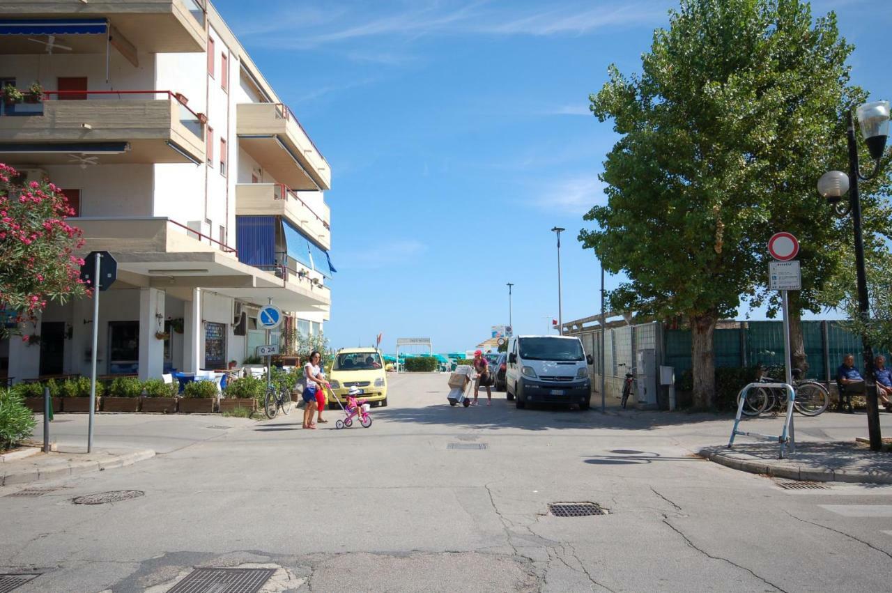 Appartamento Al Mare A Силви Марина Екстериор снимка